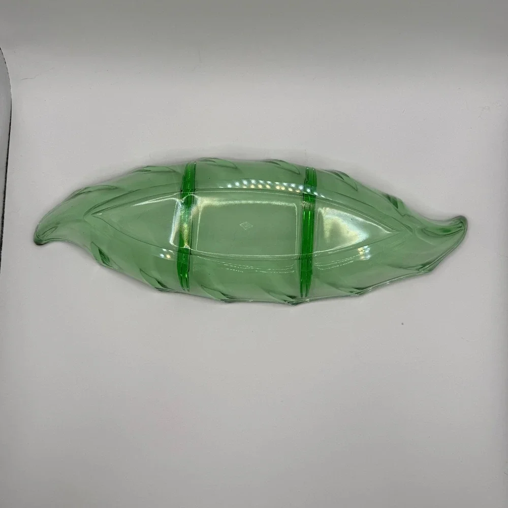 Heisey Glass Moongleam green 13